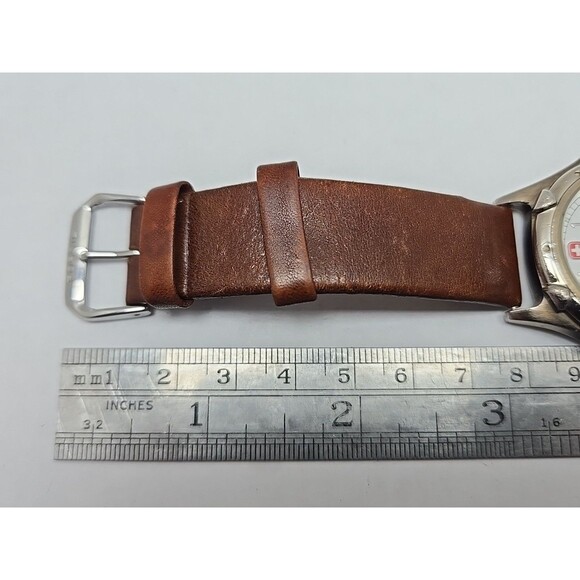 Wenger SAK Design Swiss Army Field Watch Quartz Date 100M White Dial New Battery - Picture 10 of 15